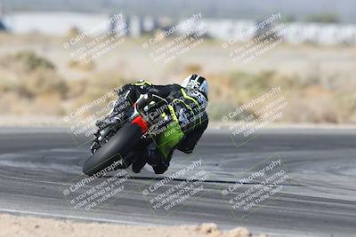 media/Oct-30-2025-Racers Edge (Thu) [[dabbdaf680]]/3-B Group/Session 1 (Turn 5)/